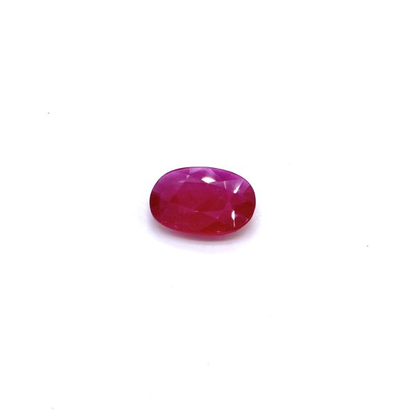 rubí oval
